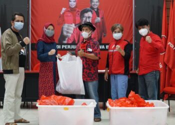 Momentum Idul Adha, PDI Perjuangan Jabar Kobarkan Semangat Pengorbanan
